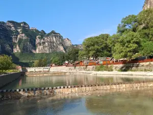 解忧小筑民宿(大峡谷镇店)
