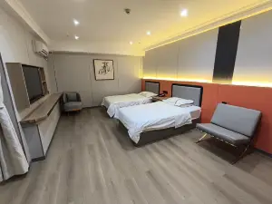 Erenhot Jingtai Hotel