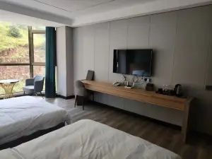 โรงแรมธีมเซิงเหว่ย