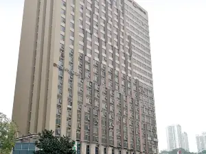 Huiyu Zhenxuan Hotel (Hechuan Baolong Square Branch)