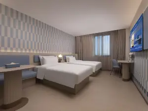 Hanting Hotel (Shierwei Ancient Town, Yizheng Economic Development Zone)