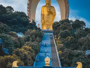 주장 LEJNN리진 호텔(주장기차역다중루보행자 거리店)