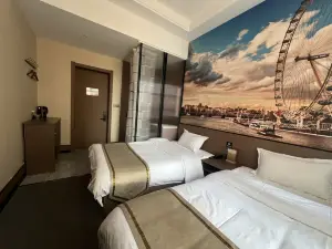 Hera Palace Hotel