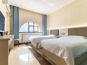 Jingtai 7-day Intelligent Hotel