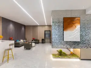 蒙自四葉草飯店（南湖公園新天地步行街店）