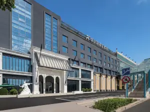 REZEN HOTEL