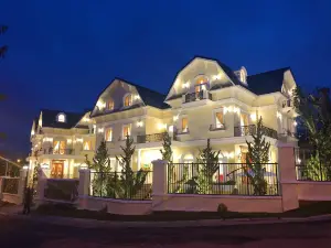 Da Tuong Luxury Villa Hotel