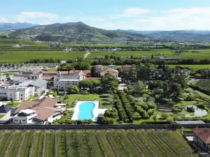 วิลลา ควารันตา ทอมมาซี ไวน์ รีสอร์ต แอนด์ เทอร์มอล สปา