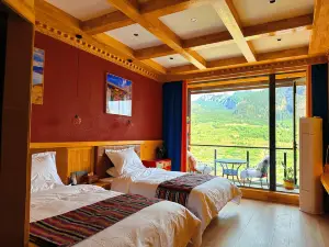 Zagana Groundhog Viewing Homestay