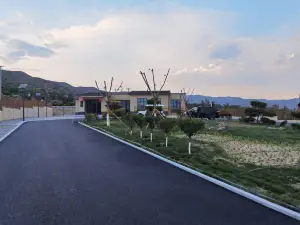 Tangfang Li'erkou Great Wall Inn