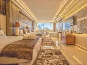 TheMusePyramidsINN