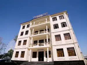 Turkiston Hotel