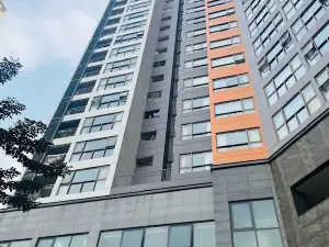 Starlake DAEWOO Apartments by Emily