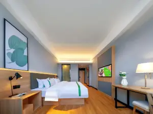 GreenTree Inn Business Hotel (Zhongxiang Zhongbai Plaza Bus Station Branch)
