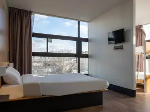 บีแอนด์บี โรงแรมกรีน็อบล์เซ็นเตอร์เวอร์เลน