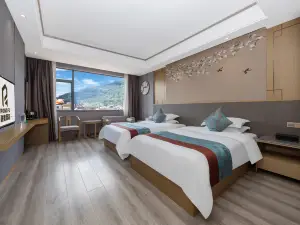 Pingle Rongfu Hotel