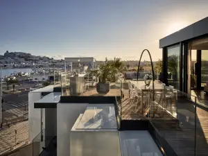NH Collection Ibiza