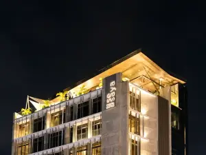 SeSaya Poshtel & Bistro - Colombo's Newest and Finest Poshtel Dorms and Rooms