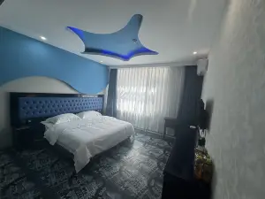 Zhaozhou Alanduo Business Hotel