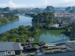 Lijiang Pushang Hotel