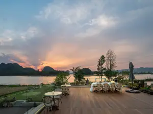 Puzhehei Qingmo Lakeview Resort Hotel