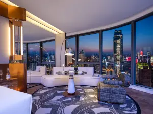 Vista High-Rise River View Hotel (Jiefangbei Area/Hong Ya Dong)