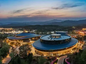 Jincheng Fengyang Yitang Hot Spring Hotel