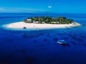 Beachcomber Island Resort