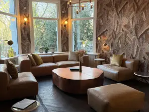 S&A Vondel Park Hotel