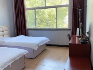 华顺宾馆(吕梁大武机场店)