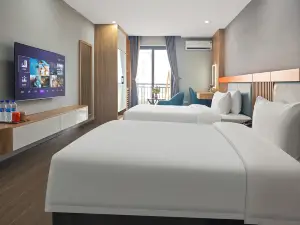 Orange Phoenix Hotel