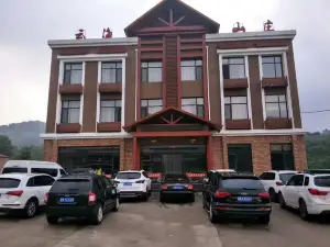 Jiaocheng Yunhai Mountain Villa