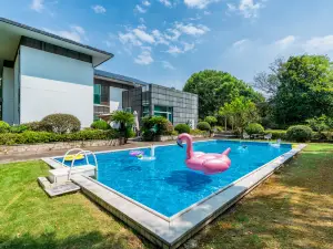 Shanghai Meishu Time Swimming Pool Party Single-family Villa