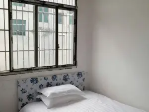 修文温馨民宿
