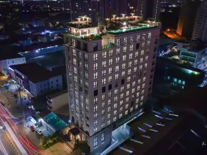 The Skye Phnom Penh Hotel & Apartments