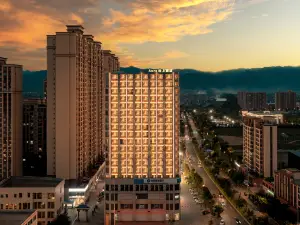 Aura嶼上飯店（彌渡好來世紀廣場店）