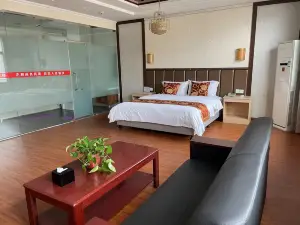 Zhenghe Business Hotel