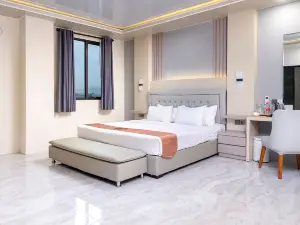 Grand Valonia Hotel Cafe & Park Jember