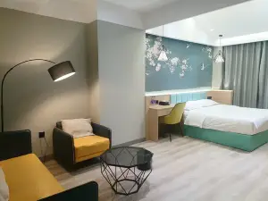 Damei Hotel (Minquan High-Speed Rail North Station)