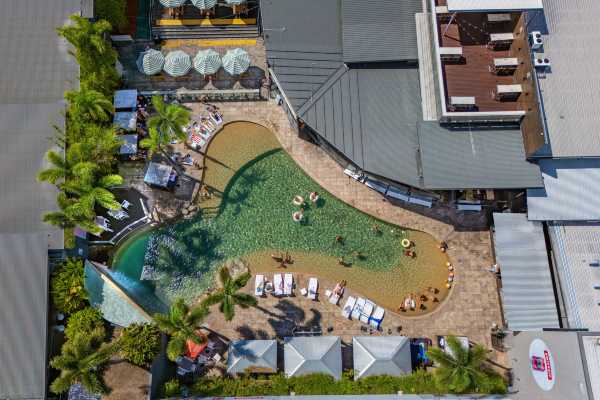 Gilligan‘s Backpackers Hotel & Resort Promo Code