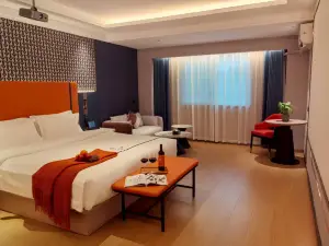 Zhonghuan International Hotel