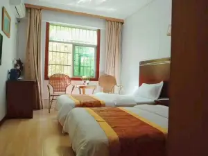 Ziyang Travel Hotel