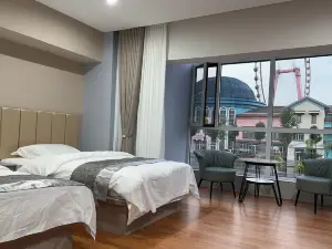 Longqin Hotel (Xinhua Lian Tongmeng Amusement Park)