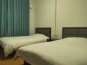 Lianzhou family Inn