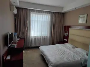Kuang Meiyuan Hotel (Taonan West Street)