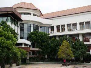 CENTRAL PLACE HOTEL