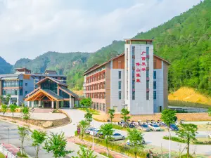 Guangxi Tianmu Banshan Hot Spring Resort