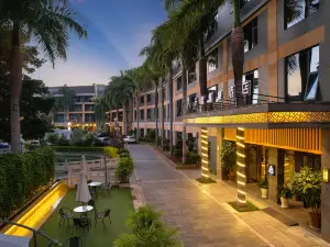 Lvbao Lezhi Hot Spring Hotel