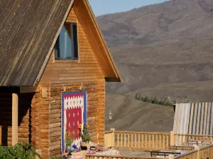 Baihaba Wild & Free Guesthouse