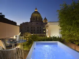 Le Boutique Hotel